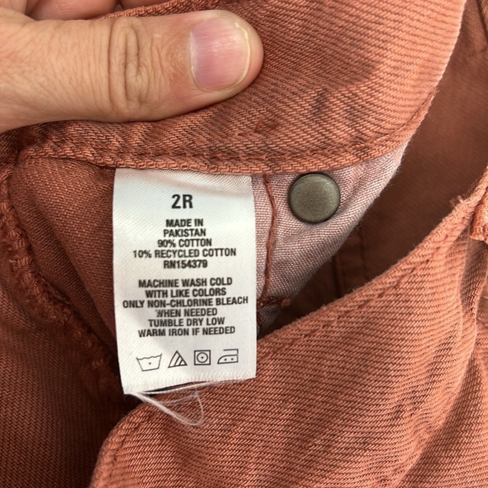 Aeropostale - Distressed Dark Pink 90s Baggy High Waisted Jean Size 2Regular - Picture 9 of 13